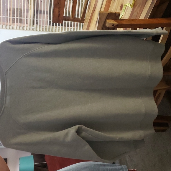 Columbia Sweatshirt - Picture 2 of 7